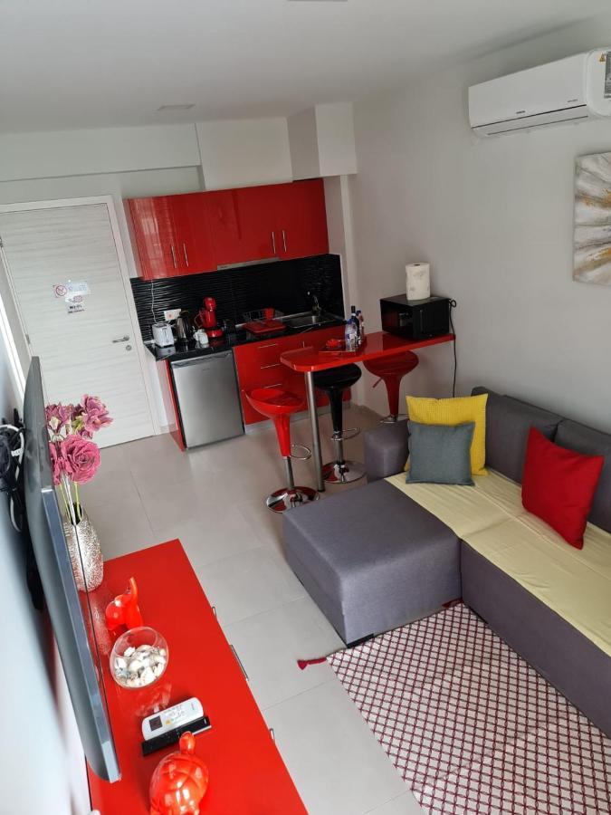 M & M Red Luxury Apartment Paralia Katerinis Ngoại thất bức ảnh